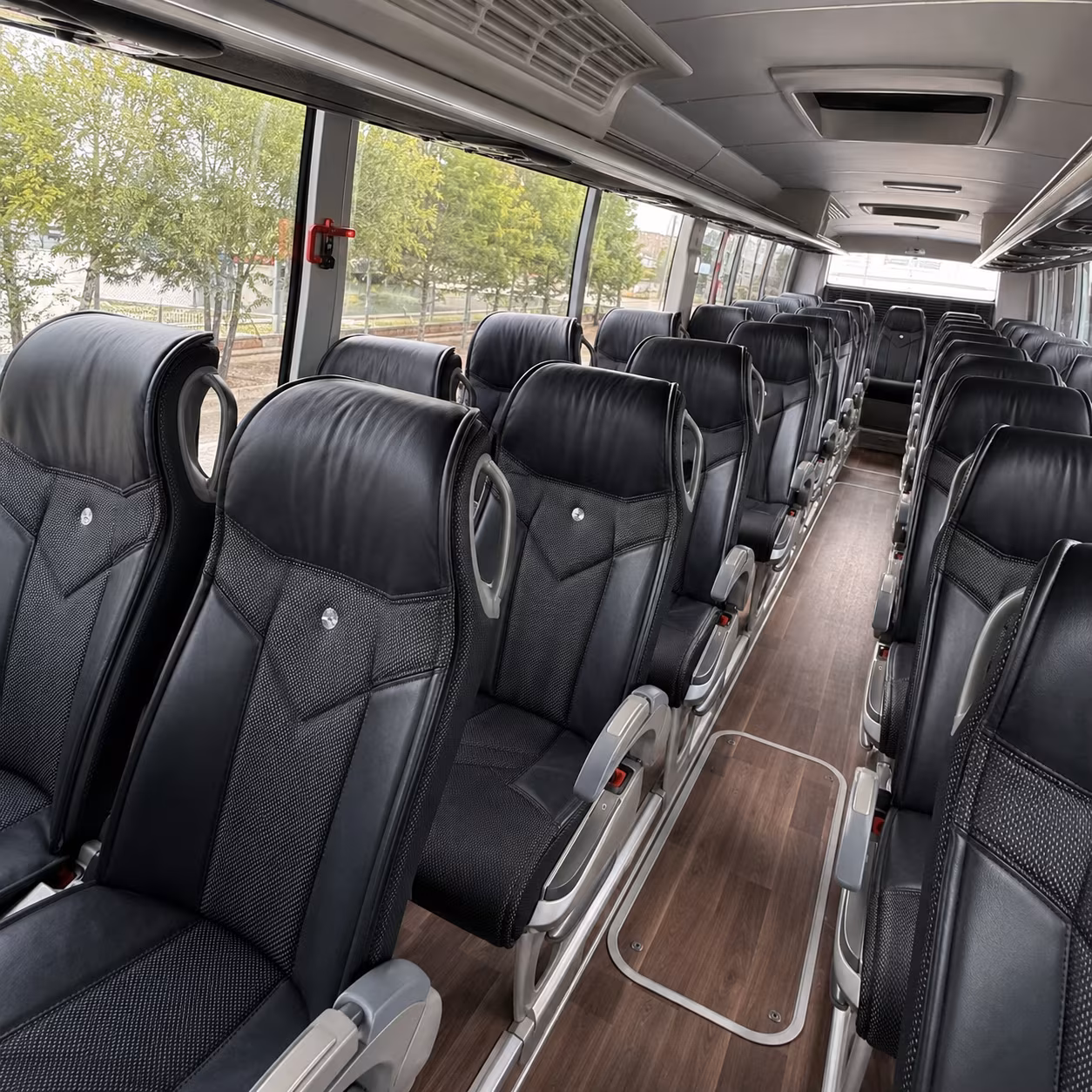charter buses for la habra corporate events and company shuttles