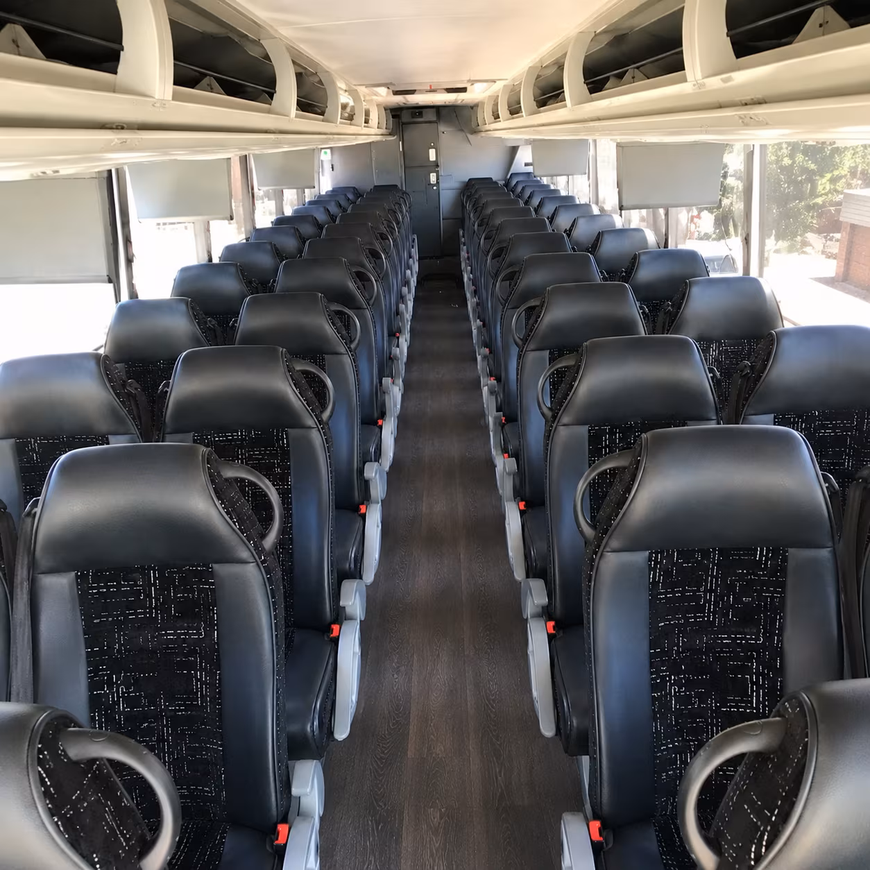 charter buses for la habra corporate relocations and multiday business travel