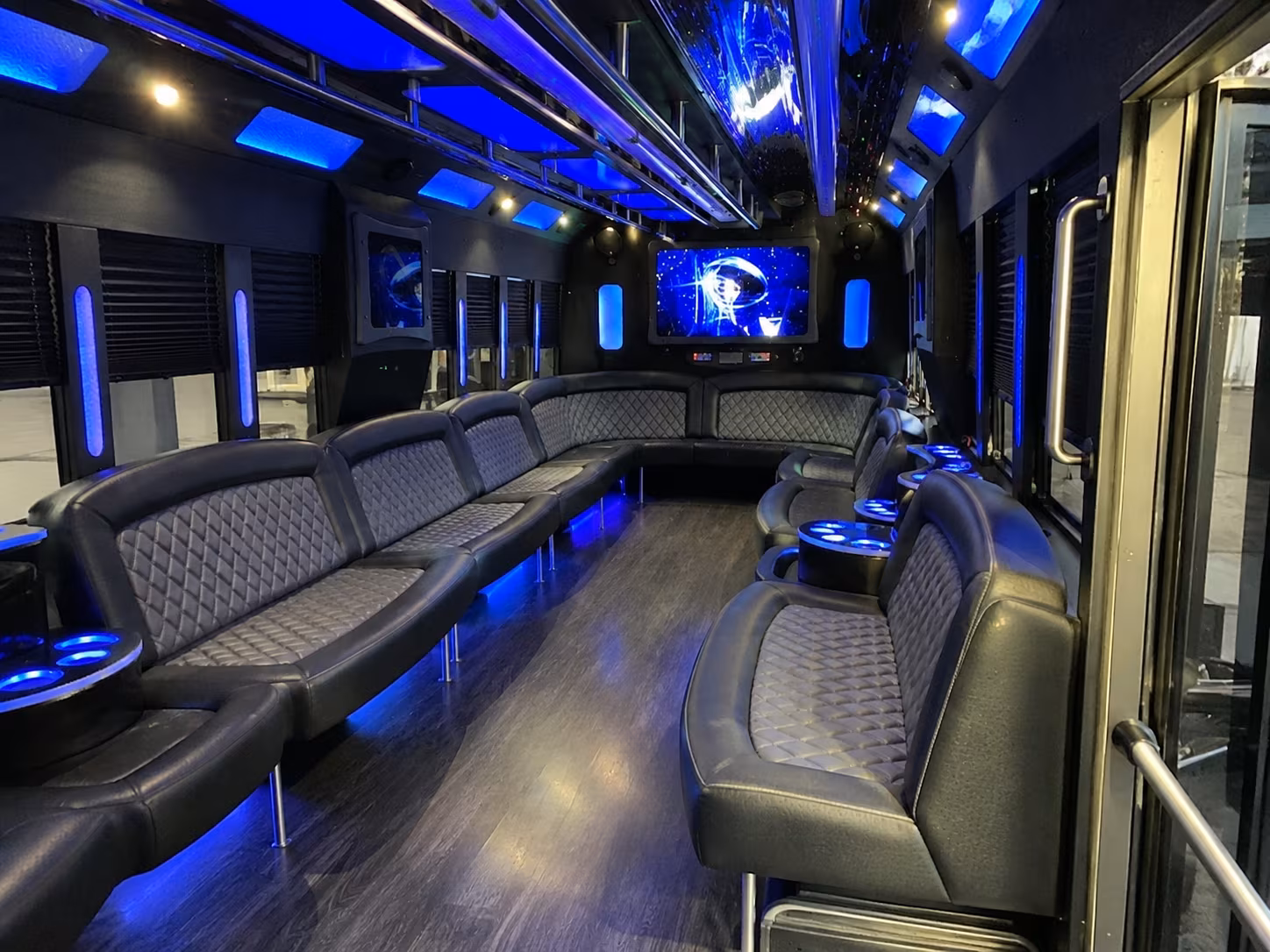 la habra 28 passenger party bus interior