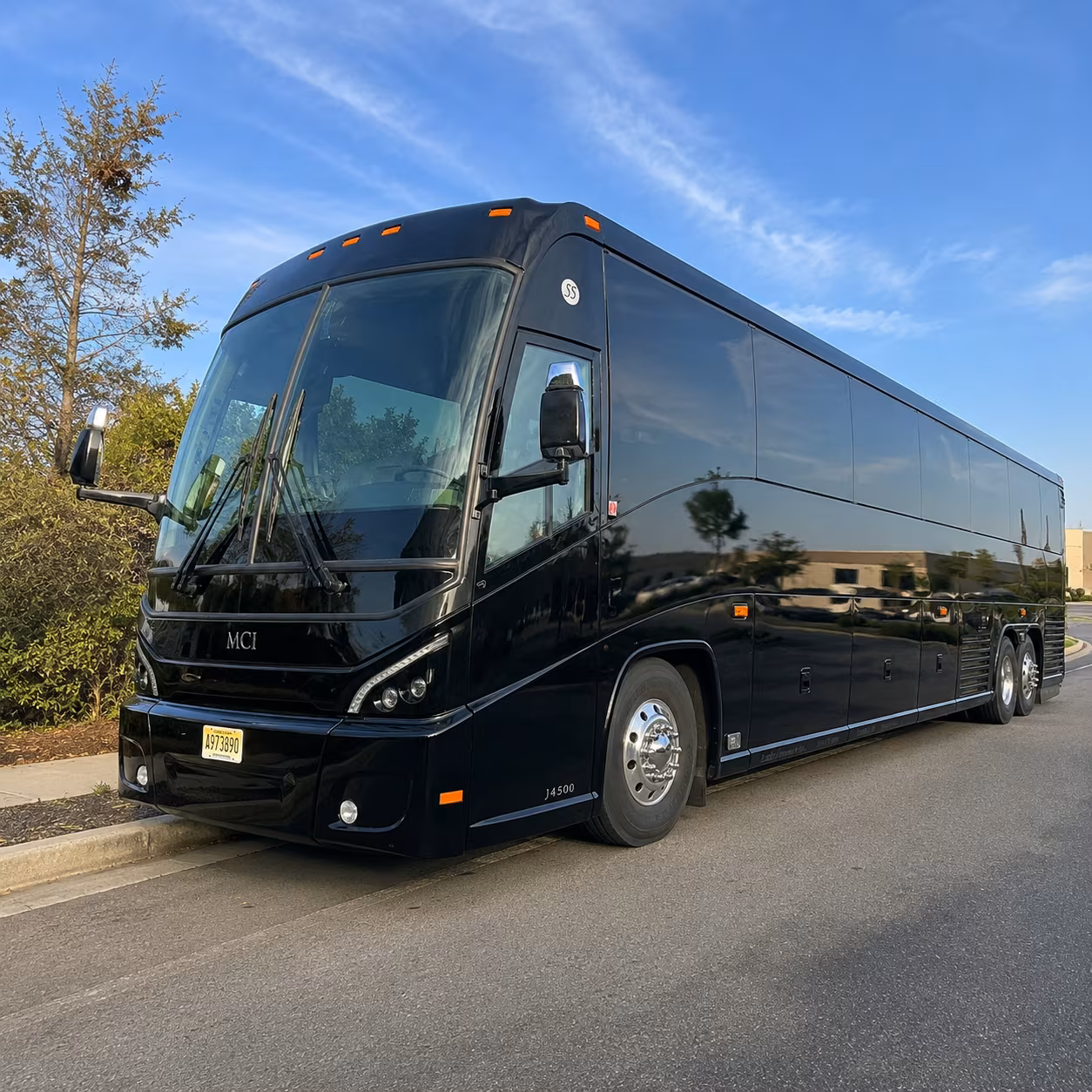 la habra 56 passenger charter bus