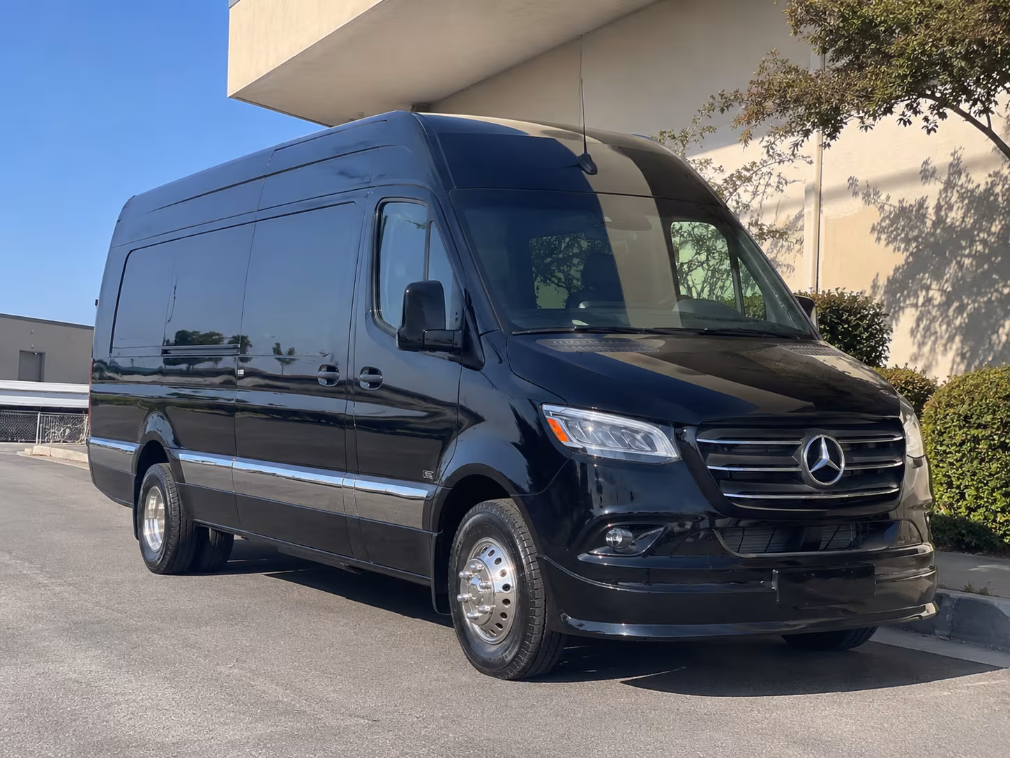 la habra bus rentals