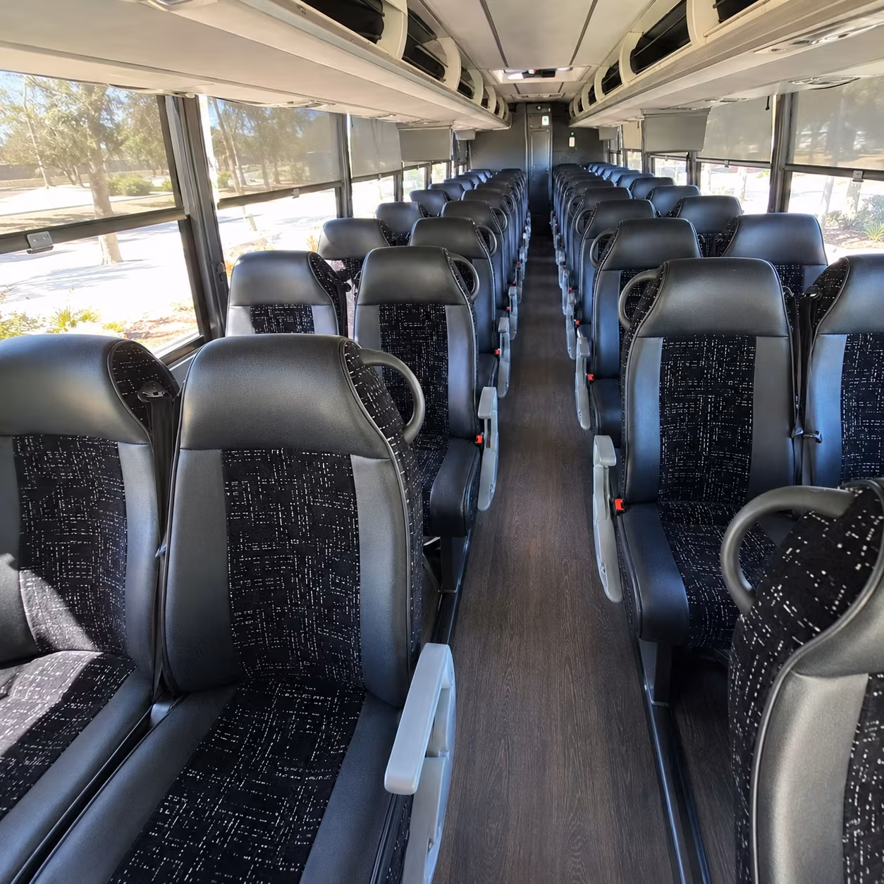 la habra charter buses